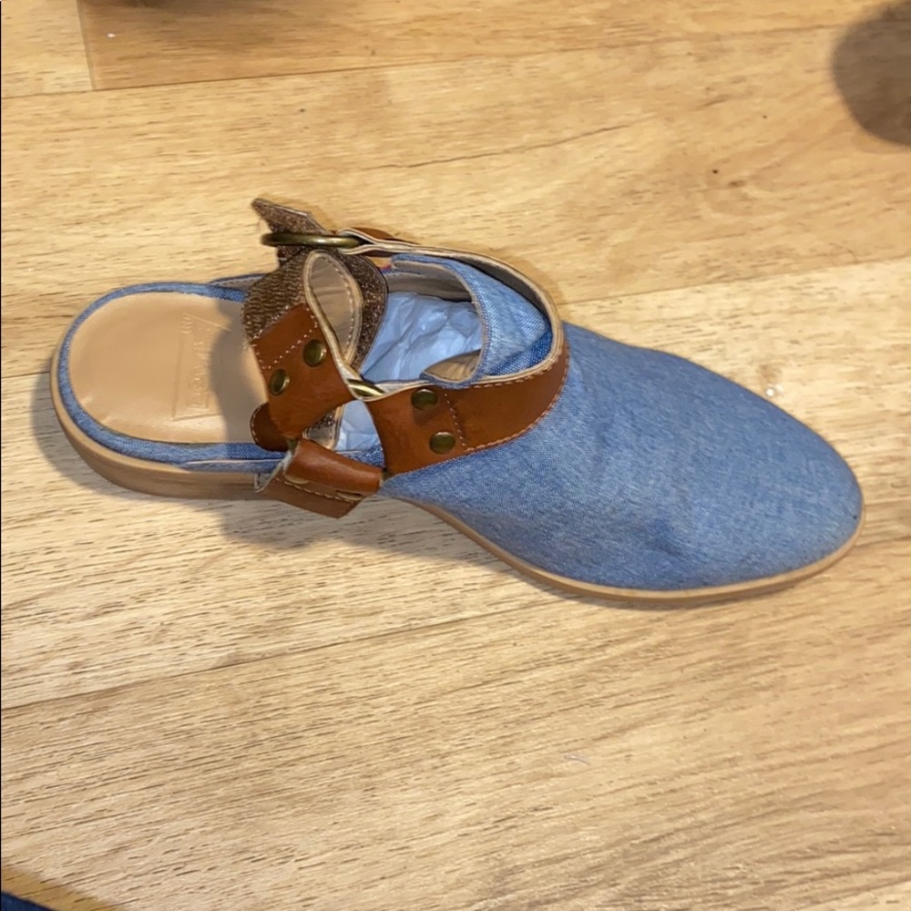 Levi shoes